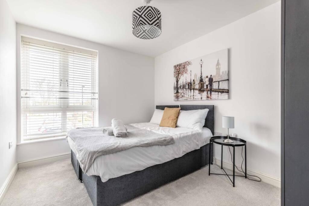 2 Bed & 2 Bath Cosy Apartment Slough- Free Parking Luaran gambar